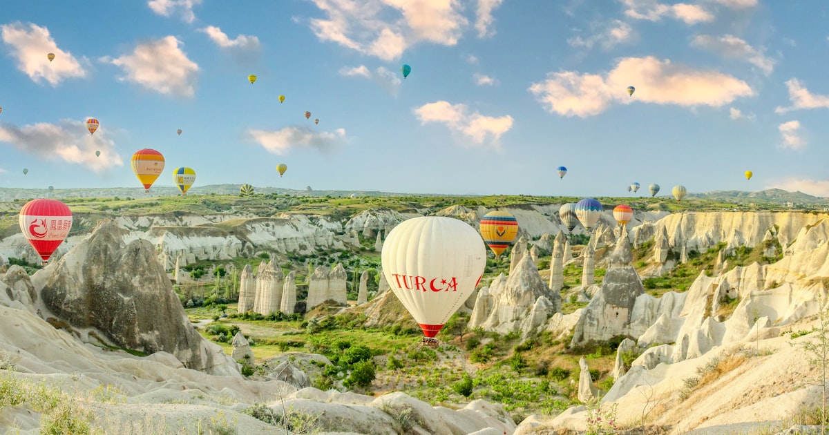 رياضات المغامرة في كابادوكيا: المناطيد والدراجات الرباعية والمشي والفروسية