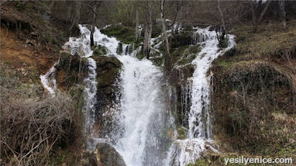 Aksuözü Şelalesi Yürüyüş ve Piknik Alanı