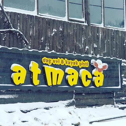 Atmaca Dağevi ve Kayak Pisti
