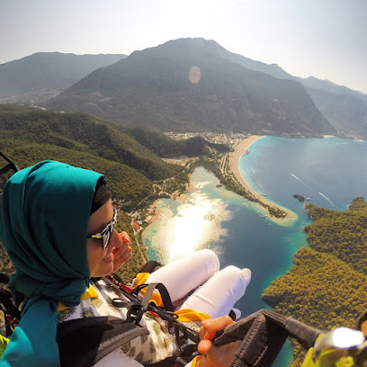 Bayan Yamaç Paraşütü Tandem Pilot İlknur GÜNGELEN