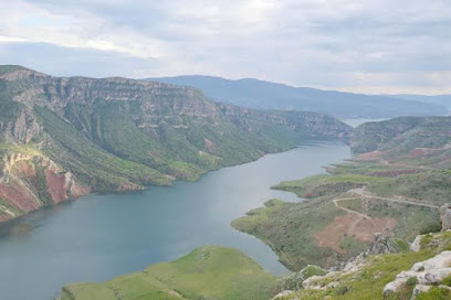 Botan Vadisi Tahta Mendık Turistik Mesire Tekne gezisi