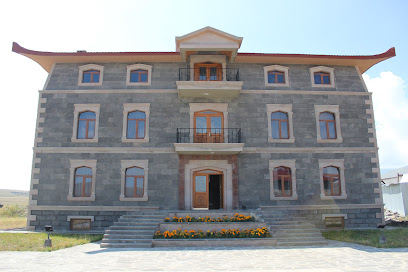 Çıldır Gölü Konağı - Lake Cildir Lodge