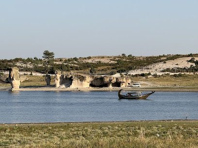 Döğerliyim Emre Gölü