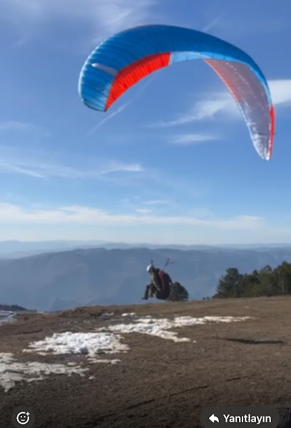 FERDİ KARAKUŞ YAMAÇ PARAŞÜ TAKEOFF