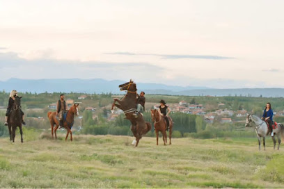 Günbatımı Binicilik Kulübü