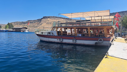 Halfeti Siyah Gül Tekne Turları