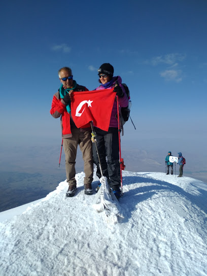 Hiking mount ararat