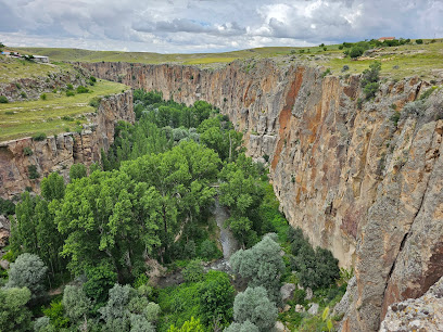 Ilhara Valley Trailhead