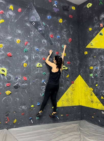 Kısakaya Tırmanış Salonu