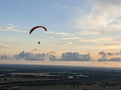 Manisa Yamaç Paraşütü
