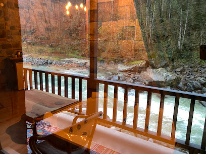 NP SUİT BUNGALOV & Salıncak & Rafting & Zipline