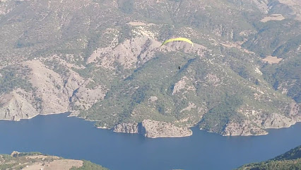 Oğuzlar Obruk Barajı Yamaç Paraşüt Pisti (Take Off)