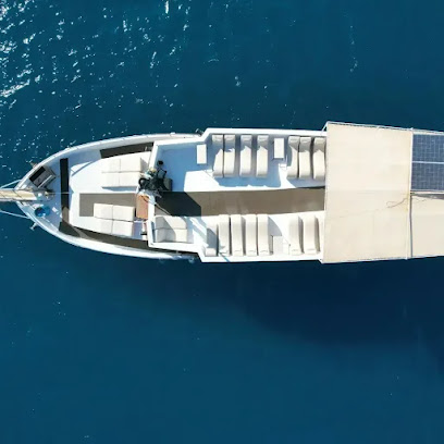 Sığacık Tekne Turu Olimpia Korsan Teknesi